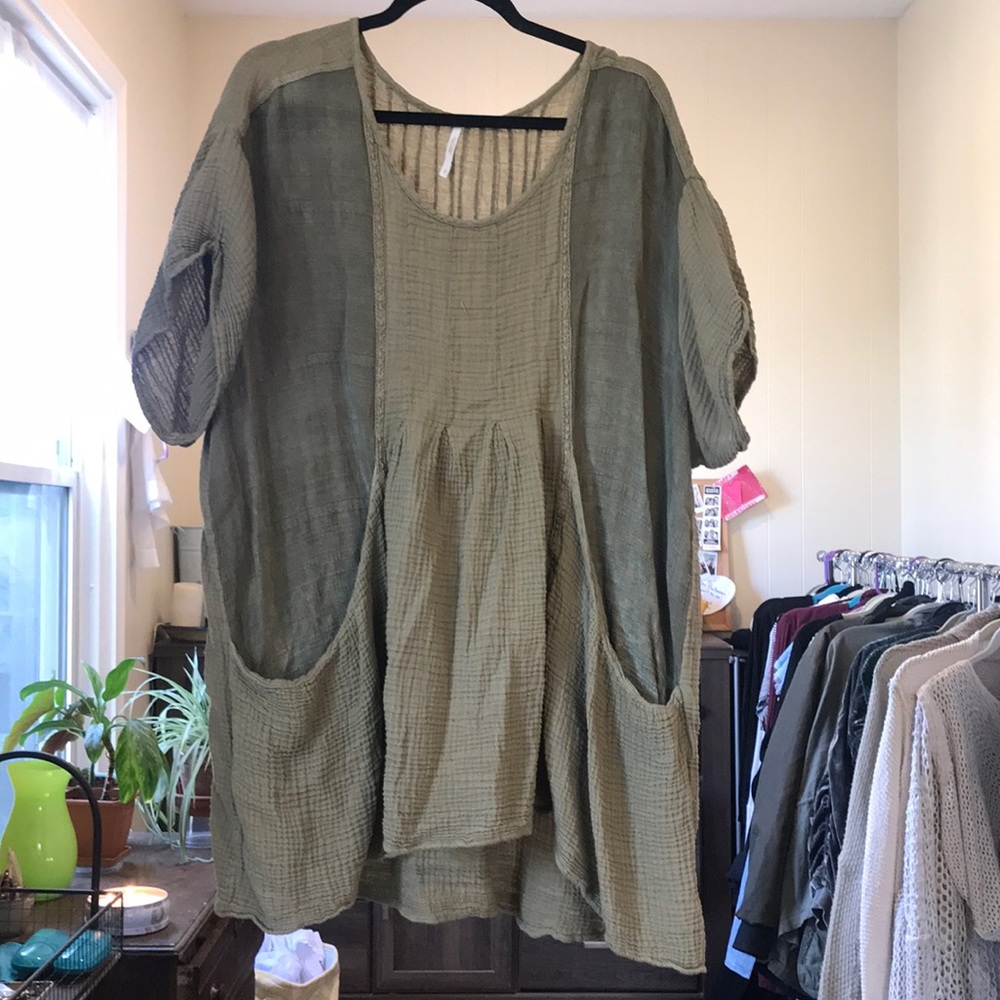 Large Free People moss green tunic